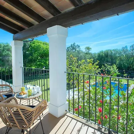 Puput By Vintage Travel Pollenca